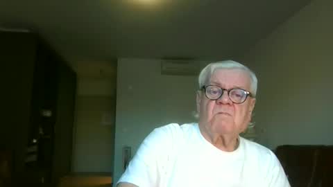 Snapshot of trekbeestje1 chatting on 14, 12, 2025 trekbeestje online show from 14, 12, 2025