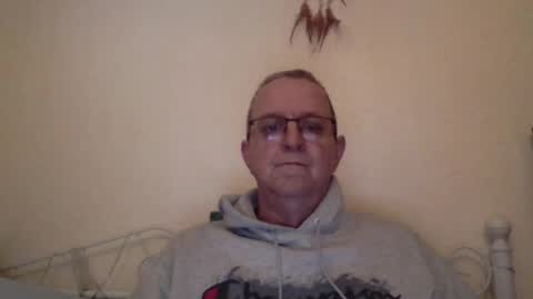 Fe-fi-fo-fum online show from 22, 3, 2026
