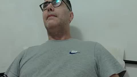 Snapshot of trevido4u chatting on 7, 10, 2025 trevido4u online show from 7, 10, 2025