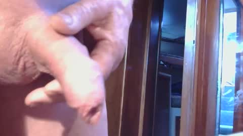 Snapshot of trevluv77 chatting on 26, 10, 2025 trevluv77 online show from 26, 10, 2025