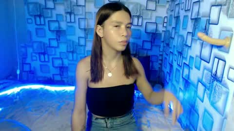 Snapshot of trexie215765 chatting on 23, 6, 2026 trexie215765 online show from 23, 6, 2026