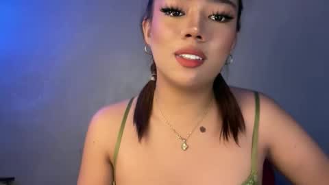 trexie_fucks15 online show from 22, 5, 2026