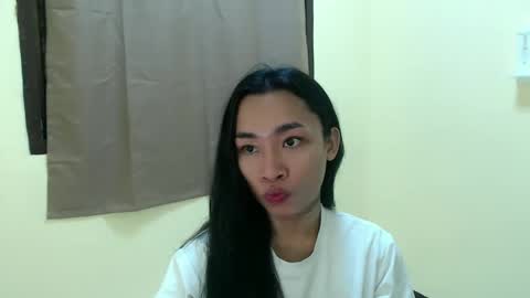 tricia_slut online show from 2, 3, 2025