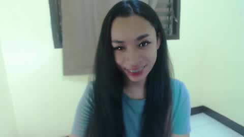 tricia_slut online show from 8, 3, 2025