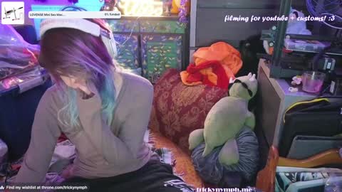 Snapshot of tricky_nymph chatting on 24, 12, 2024 Cassie online show from 24, 12, 2024