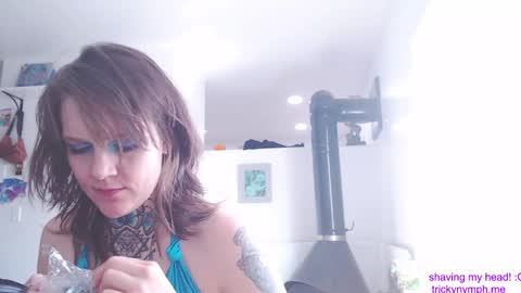 Snapshot of tricky_nymph chatting on 12, 9, 2025 Cassie online show from 12, 9, 2025