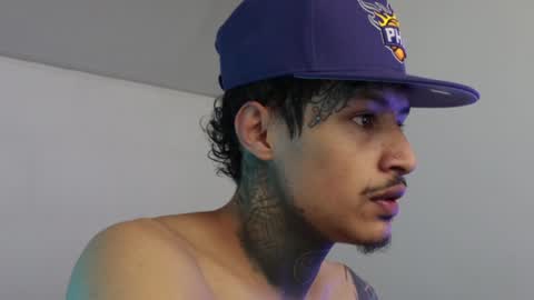 Snapshot of trieone chatting on 2, 1, 2025 - trieone online show from 2, 1, 2025