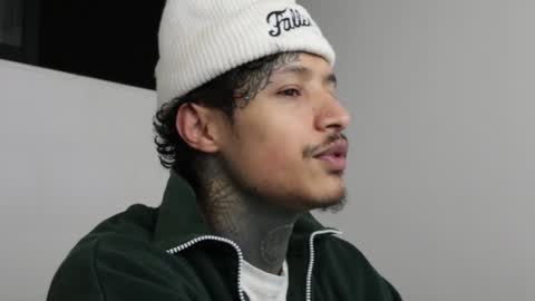 Snapshot of trieone chatting on 13, 1, 2025 - trieone online show from 13, 1, 2025