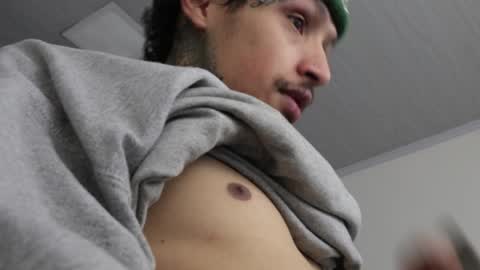 Snapshot of trieone chatting on 17, 1, 2025 - trieone online show from 17, 1, 2025