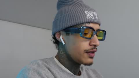 Snapshot of trieone chatting on 29, 1, 2025 - trieone online show from 29, 1, 2025