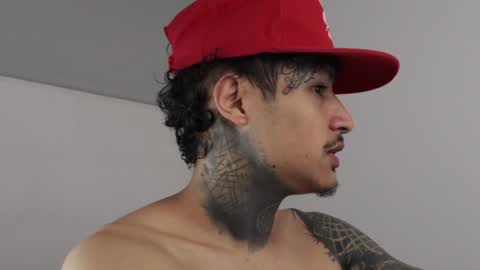 Snapshot of trieone chatting on 7, 2, 2025 - trieone online show from 7, 2, 2025