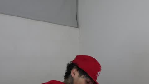 Snapshot of trieone chatting on 7, 2, 2025 - trieone online show from 7, 2, 2025