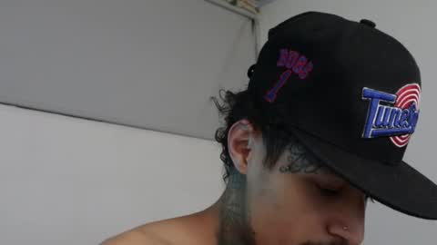 Snapshot of trieone chatting on 10, 2, 2025 - trieone online show from 10, 2, 2025