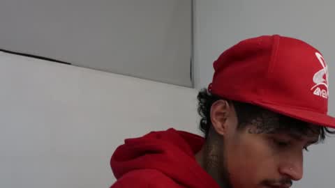 Snapshot of trieone chatting on 14, 2, 2025 - trieone online show from 14, 2, 2025