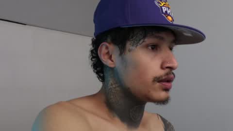 Snapshot of trieone chatting on 27, 2, 2025 - trieone online show from 27, 2, 2025