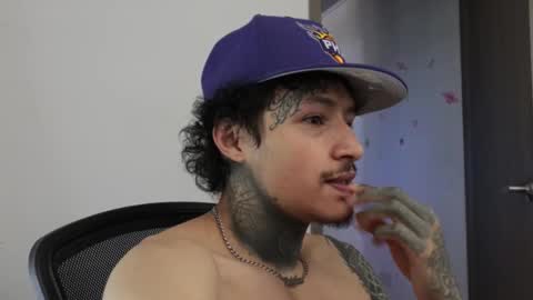 Snapshot of trieone chatting on 16, 9, 2025 - trieone online show from 16, 9, 2025