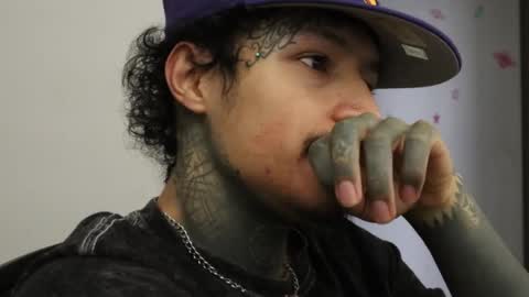 Snapshot of trieone chatting on 1, 10, 2025 - trieone online show from 1, 10, 2025