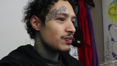 Snapshot of trieone chatting on 30, 10, 2025 - trieone online show from 30, 10, 2025