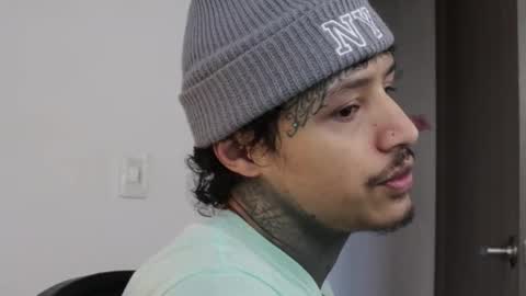 Snapshot of trieone chatting on 2, 12, 2025 - trieone online show from 2, 12, 2025