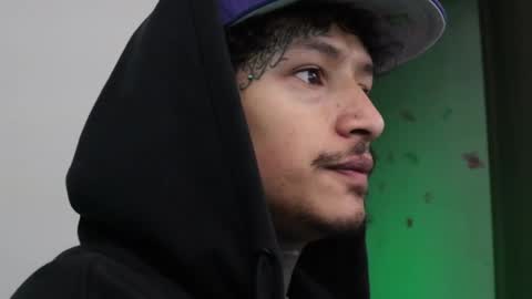 Snapshot of trieone chatting on 4, 12, 2025 - trieone online show from 4, 12, 2025