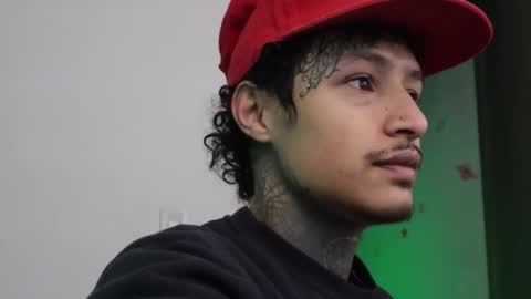 Snapshot of trieone chatting on 15, 12, 2025 - trieone online show from 15, 12, 2025