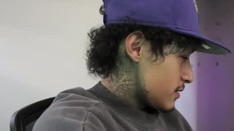 Snapshot of trieone chatting on 17, 12, 2025 - trieone online show from 17, 12, 2025