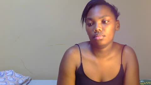 Snapshot of trina_z chatting on 3, 7, 2026 trina_z online show from 3, 7, 2026