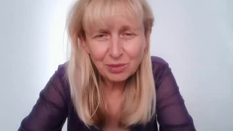 Snapshot of trinaadair chatting on 4, 12, 2025 TrinaAdair online show from 4, 12, 2025