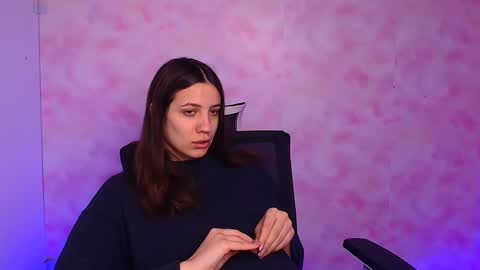 Snapshot of triniti_love chatting on 4, 1, 2025 Trinity online show from 4, 1, 2025