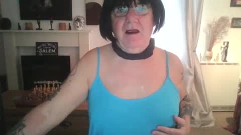 Snapshot of trinity1011 chatting on 9, 3, 2025 trinity1011 online show from 9, 3, 2025