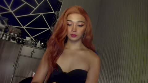 Ms Ella online show from 30, 12, 2024