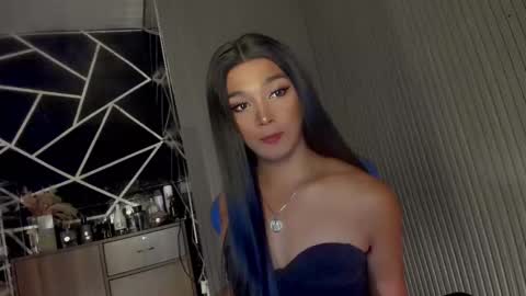 Ms Ella online show from 5, 3, 2025