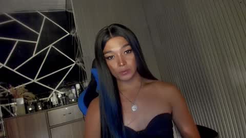 Ms Ella online show from 6, 3, 2025