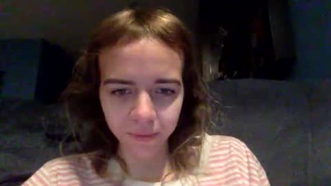 Snapshot of trippybb222 chatting on 15, 11, 2025 trippybb222 online show from 15, 11, 2025