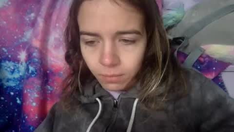 Snapshot of trippybb222 chatting on 19, 11, 2025 trippybb222 online show from 19, 11, 2025