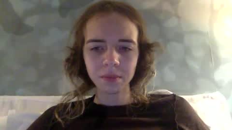 Snapshot of trippybb222 chatting on 21, 11, 2025 trippybb222 online show from 21, 11, 2025