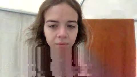 Snapshot of trippybb222 chatting on 22, 11, 2025 trippybb222 online show from 22, 11, 2025