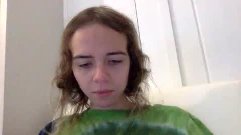 Snapshot of trippybb222 chatting on 4, 12, 2025 trippybb222 online show from 4, 12, 2025