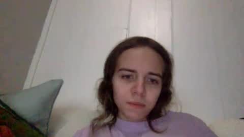 Snapshot of trippybb222 chatting on 18, 12, 2025 trippybb222 online show from 18, 12, 2025