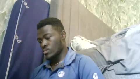 Snapshot of trisboo5 chatting on 5, 2, 2025 Trisboo5 online show from 5, 2, 2025