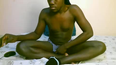 Snapshot of trisboo5 chatting on 26, 11, 2025 Trisboo5 online show from 26, 11, 2025