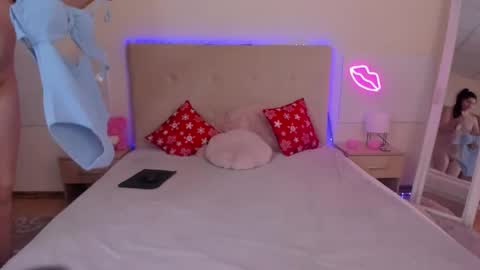 Mia online show from 10, 1, 2026