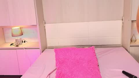 Snapshot of trishamoon chatting on 15, 12, 2024 TRISHA online show from 15, 12, 2024