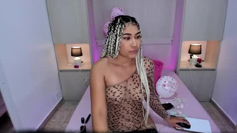 Snapshot of trishamoon chatting on 15, 2, 2025 TRISHA online show from 15, 2, 2025