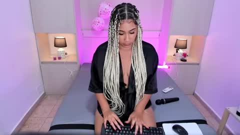 Snapshot of trishamoon chatting on 15, 2, 2025 TRISHA online show from 15, 2, 2025