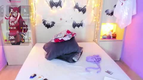 Snapshot of trishamoon chatting on 19, 10, 2025 TRISHA online show from 19, 10, 2025