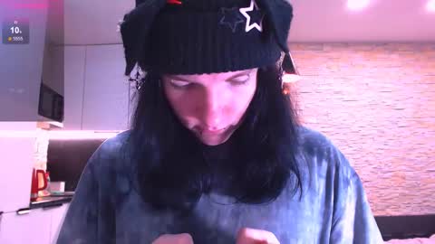 Max  online show from 8, 2, 2026