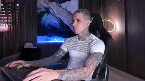 Snapshot of trisstan_ chatting on 12, 11, 2025 Alexander online show from 12, 11, 2025