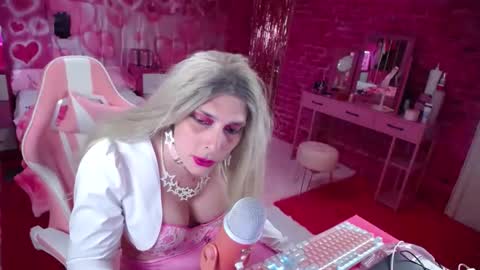 Snapshot of trista_doll chatting on 15, 12, 2024 trista_doll online show from 15, 12, 2024