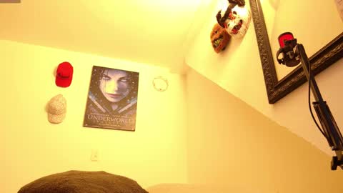 Snapshot of trixx_01 chatting on 9, 11, 2025 trixx_01 online show from 9, 11, 2025